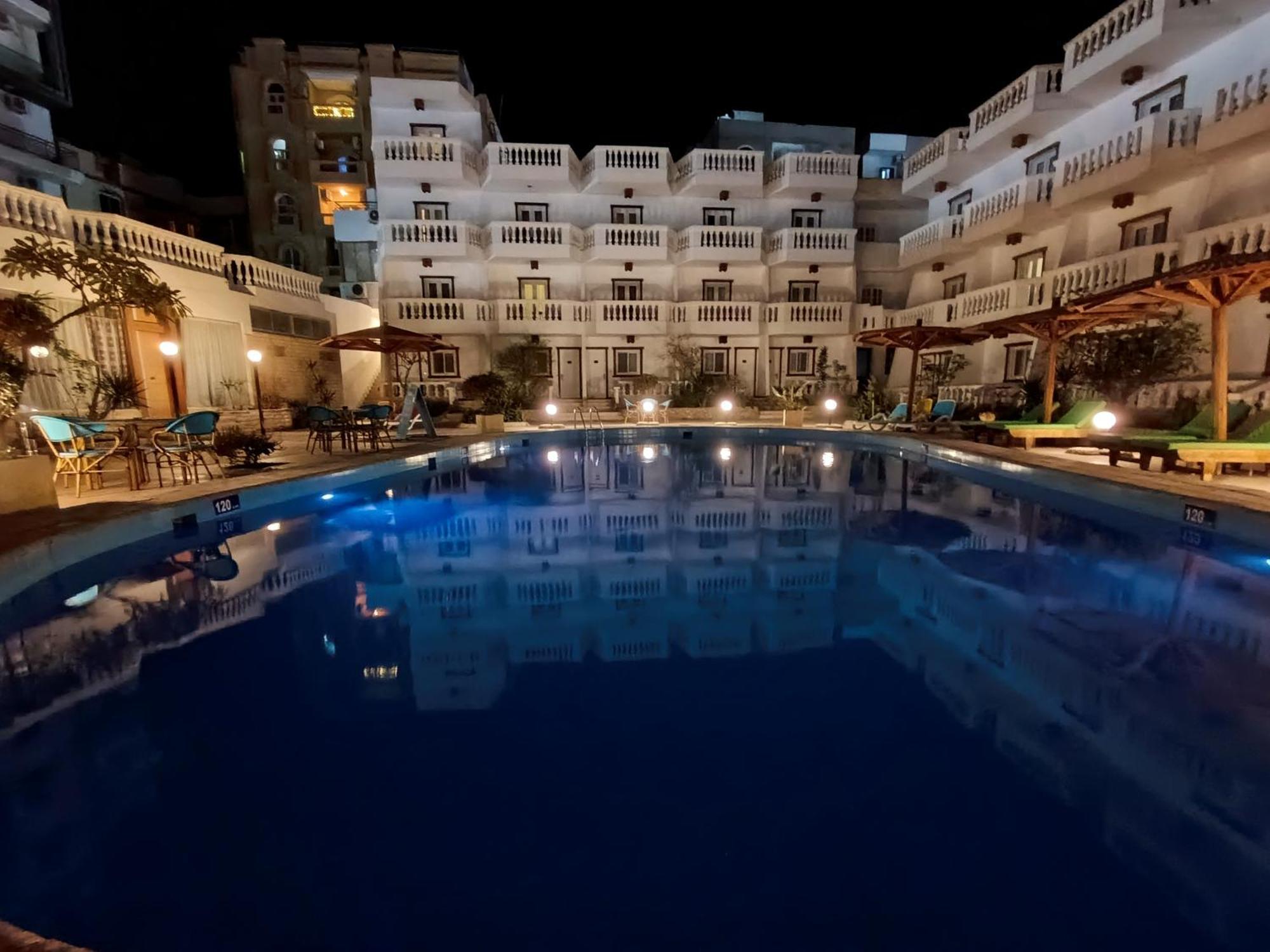 Zak Inn Hurghada Exterior foto